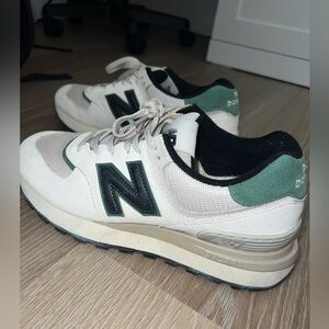 574 Green & White New Balance sneakers
